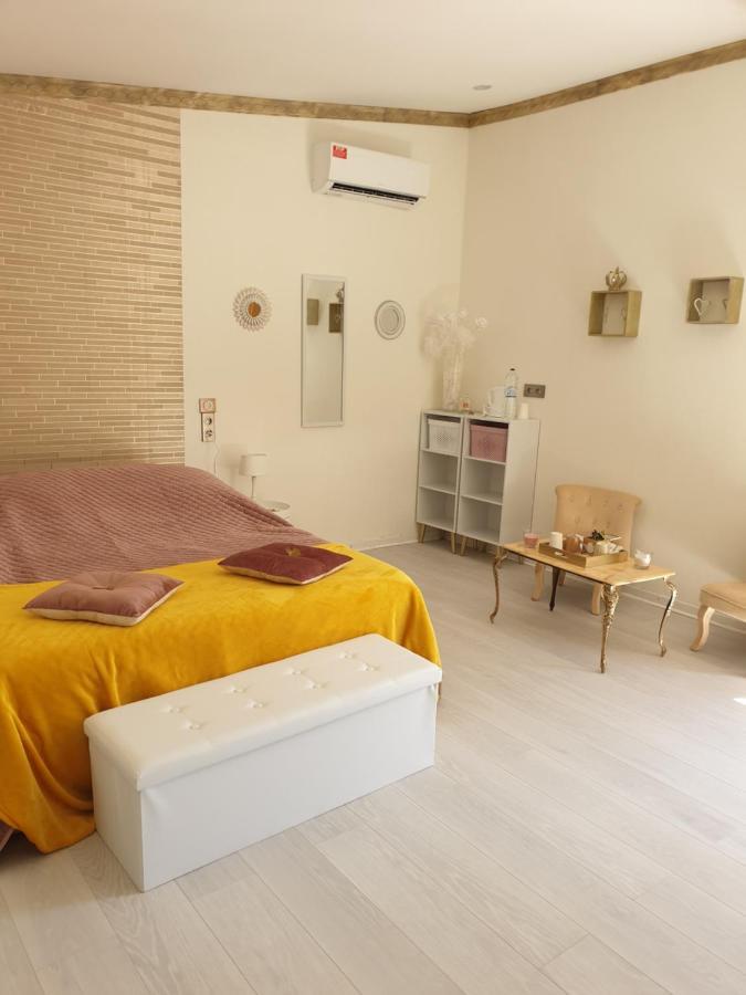 Domaine Mon Doux Reve Bed & Breakfast Terrasson-Lavilledieu Exterior photo