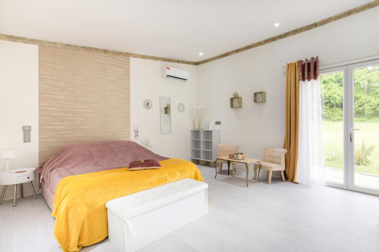 Domaine Mon Doux Reve Bed & Breakfast Terrasson-Lavilledieu Exterior photo