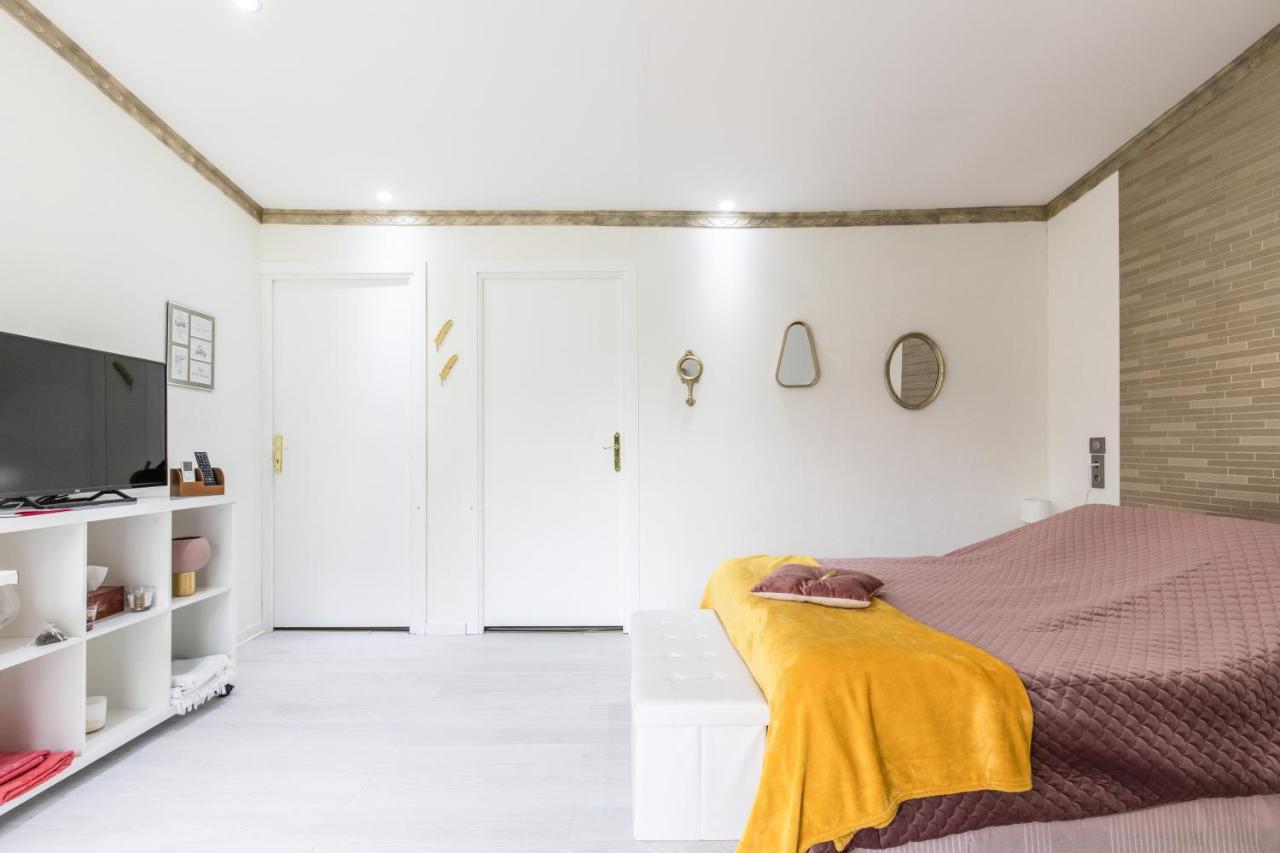 Domaine Mon Doux Reve Bed & Breakfast Terrasson-Lavilledieu Exterior photo